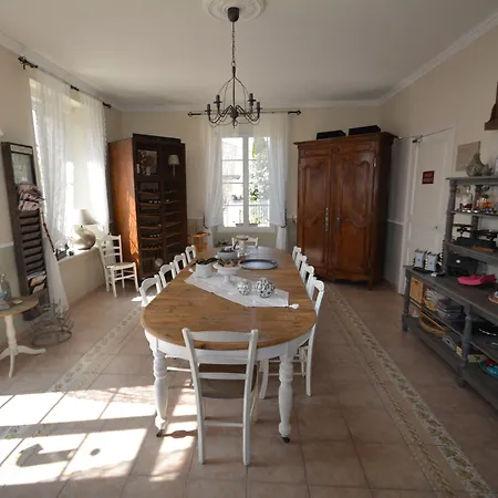Aux 4 Cornes - D'hotes Et Longeves (Vendee)