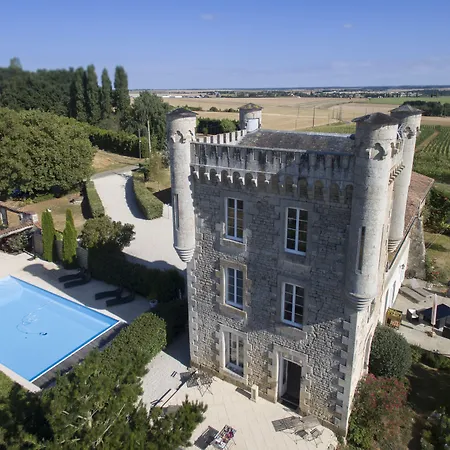 Aux 4 Cornes - D'hotes Et 3*