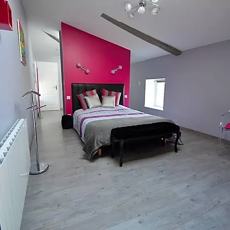 Bed & Breakfast Aux 4 Cornes - D'hotes Et Longeves (Vendee)