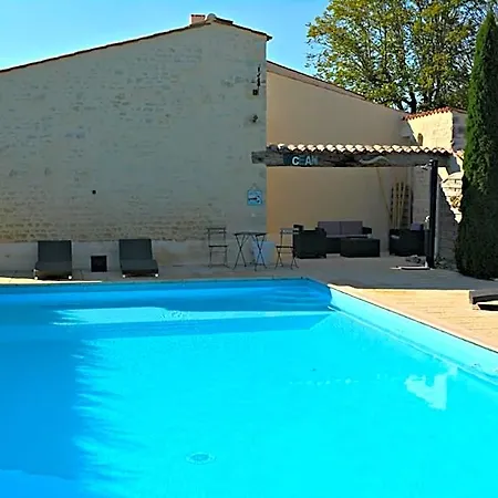 Aux 4 Cornes - D'hotes Et Longeves (Vendee)