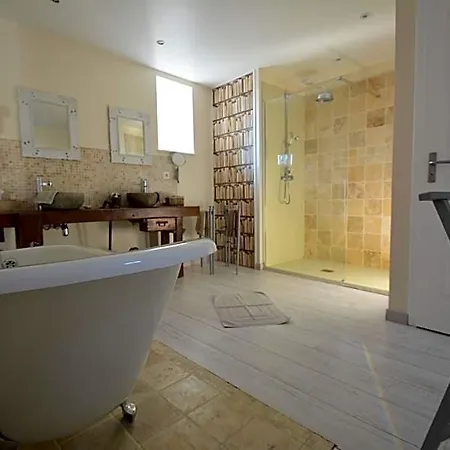 Aux 4 Cornes - D'hotes Et Bed & Breakfast
