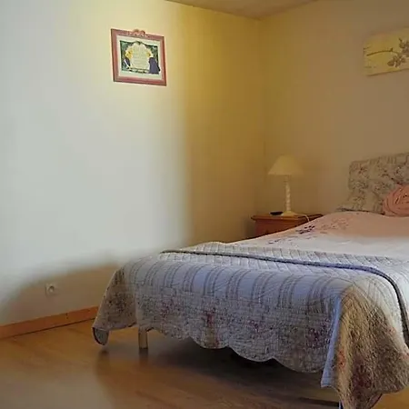 Aux 4 Cornes - D'hotes Et Bed & Breakfast