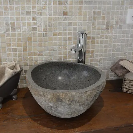 Nocleg ze śniadaniem Aux 4 Cornes - D'hotes 3*