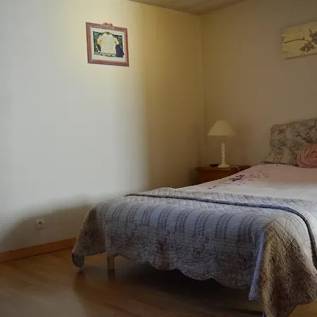 Bed & Breakfast Aux 4 Cornes - D'hotes Et Longeves (Vendee)