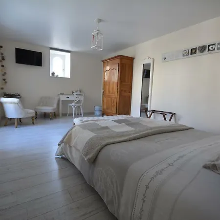 Aux 4 Cornes - D'hotes * Longeves (Vendee)