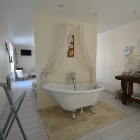 Aux 4 Cornes - D'hotes 3*