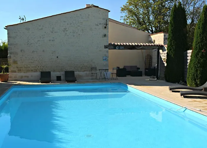 Aux 4 Cornes - D'hotes Bed & Breakfast Longeves (Vendee)