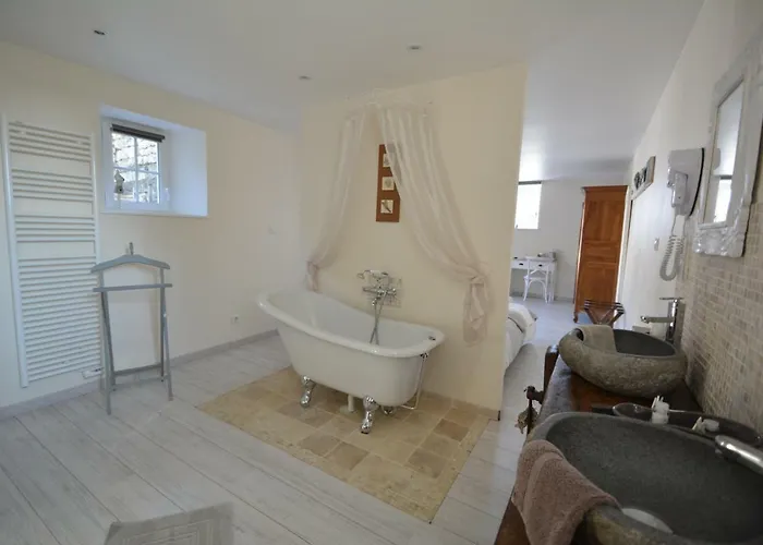 Aux 4 Cornes - D'hotes فندق مبيت وإفطار