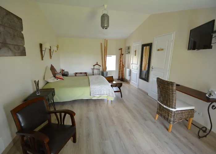 Aux 4 Cornes - D'hotes Bed & Breakfast 3*